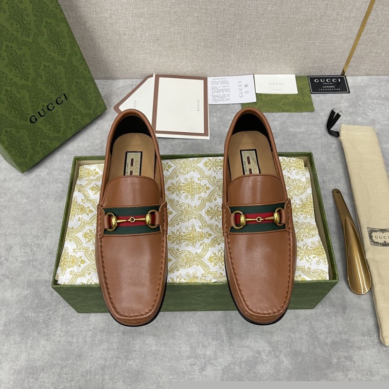 G*u*i leather shoes
